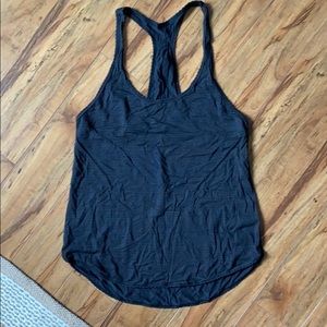 Lululemon 105 singlet